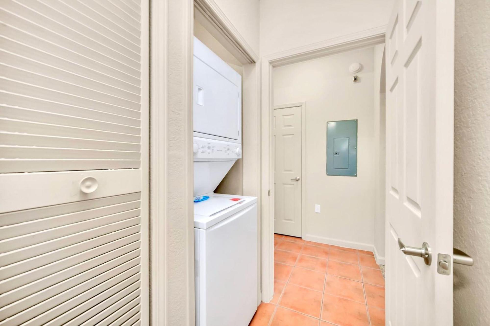 Modern 2Br Condo - Hot Tub And Pool - Near Disney Orlando Exteriör bild
